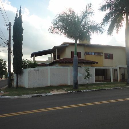 Hostel Casa Amarela Campo Grande  Extérieur photo